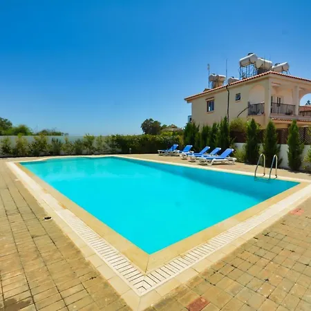 Chrisi Villa
