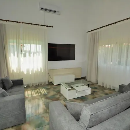 Chrisi Villa *